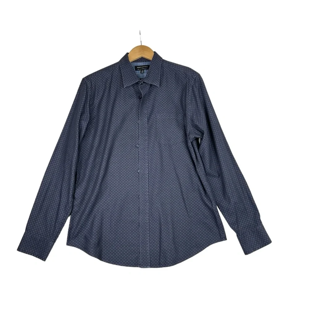 Banana Republic Blue Slim‎ Fit Button Down Shirt Size Medium